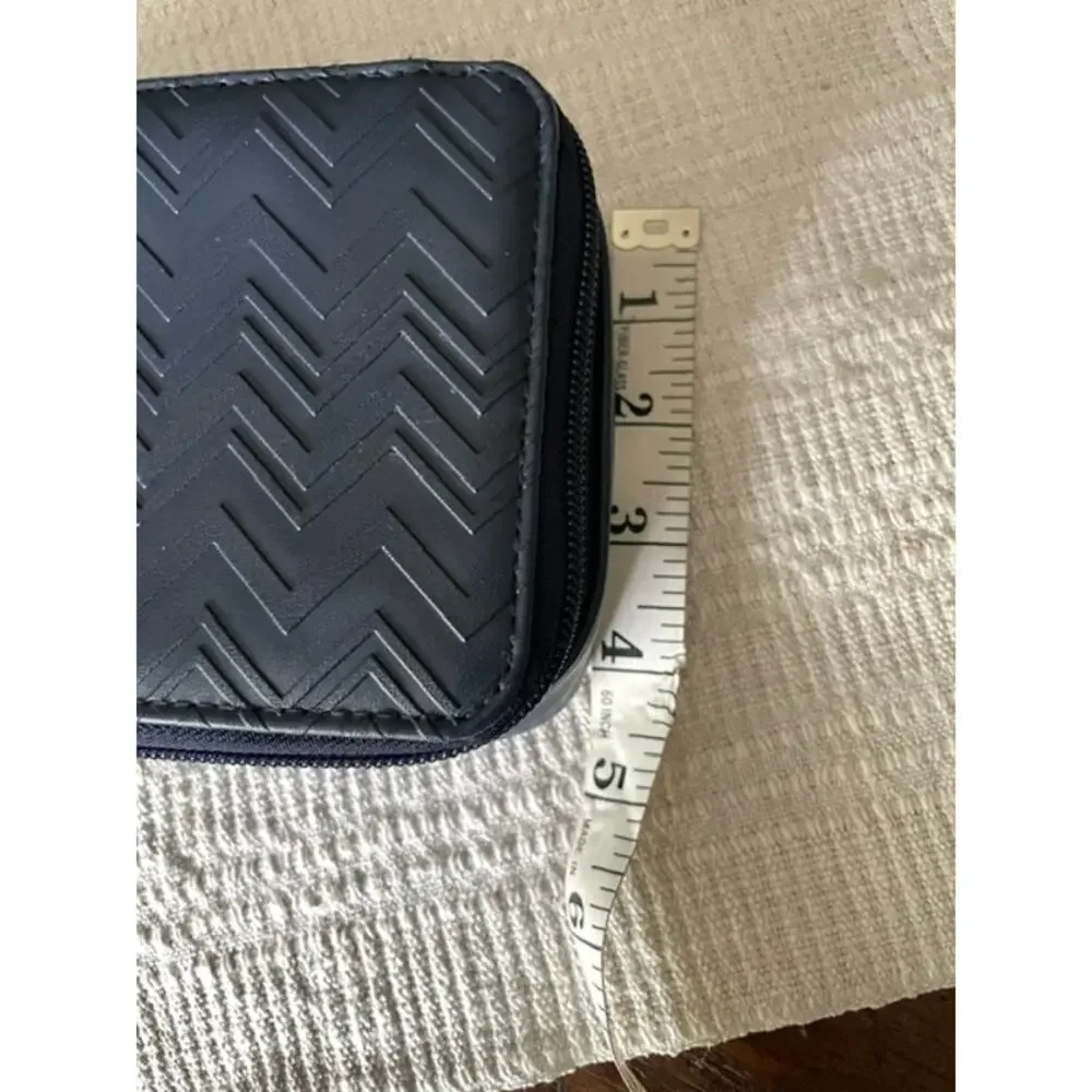 Missoni for Delta Travel Case Zip Organizer Navy Chevron Vanity Toiletry Case
